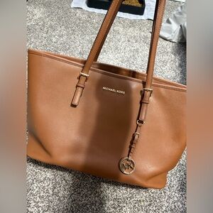 Michael kors purse